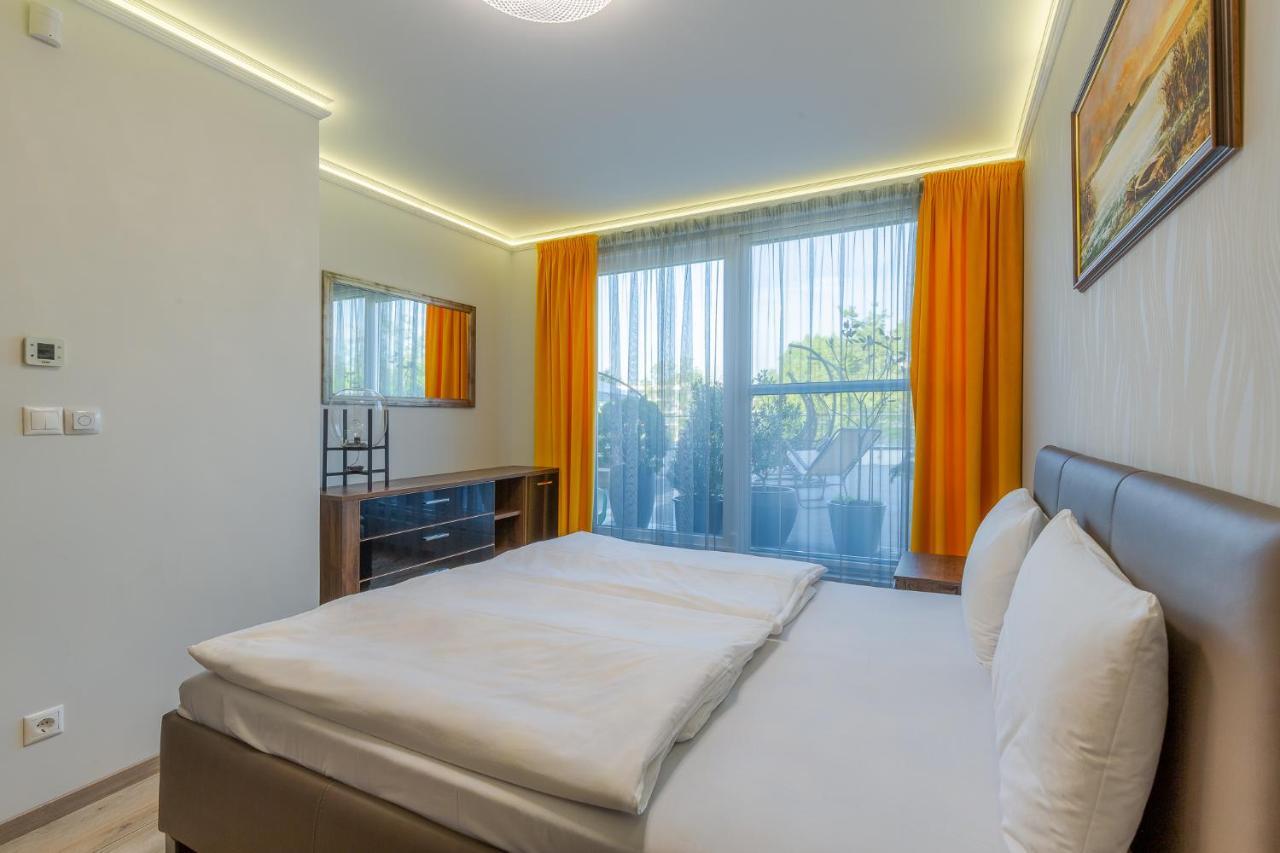 Admiral Luxury IV Apartman By Bltn Apartment Siofok Exterior photo